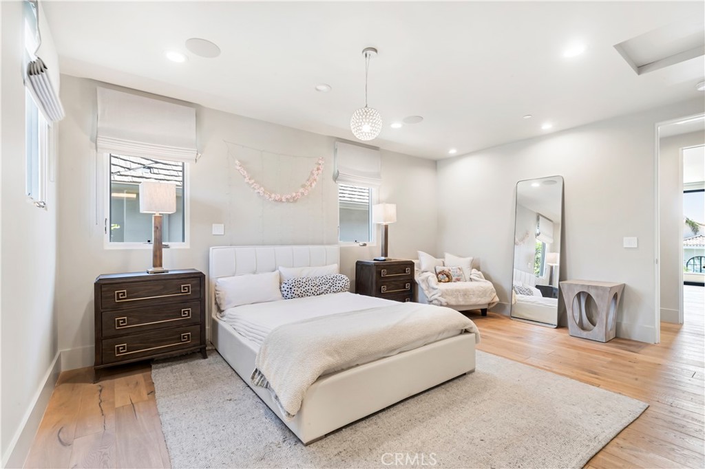 660 Kings Road Newport Beach, CA 92663 - Photo 28 of 41