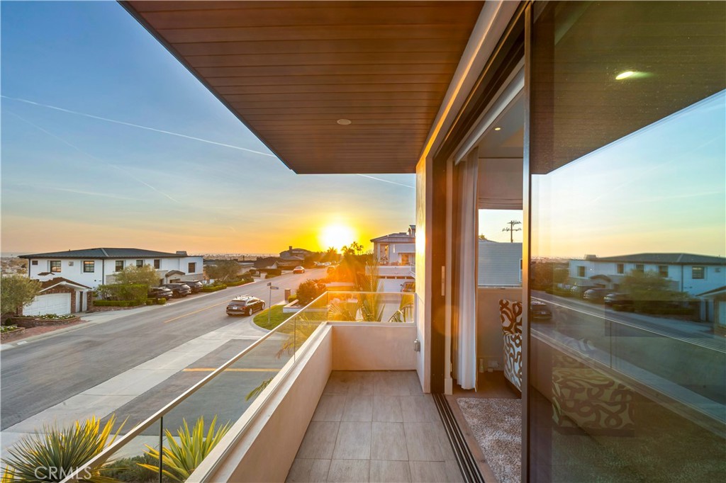 660 Kings Road Newport Beach, CA 92663 - Photo 36 of 41