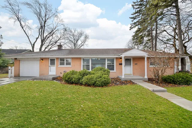 $385,000 | 111 South Lorraine Road, Wheaton, IL 60187