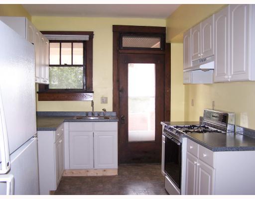 403 Gilmore Avenue Trafford, PA 15085 - Photo 6 of 18 Kitchen.