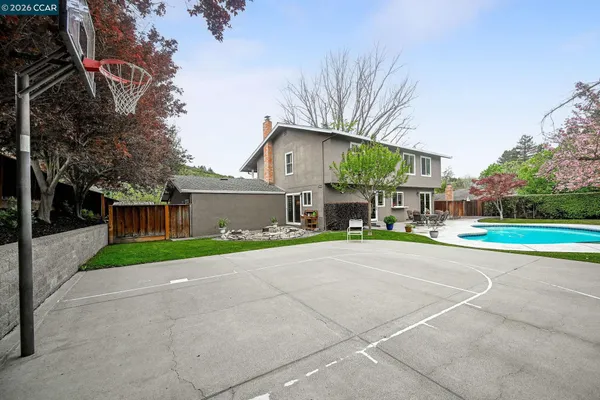 $1,950,000 | 11 Ambleside Court, Danville, CA 94526