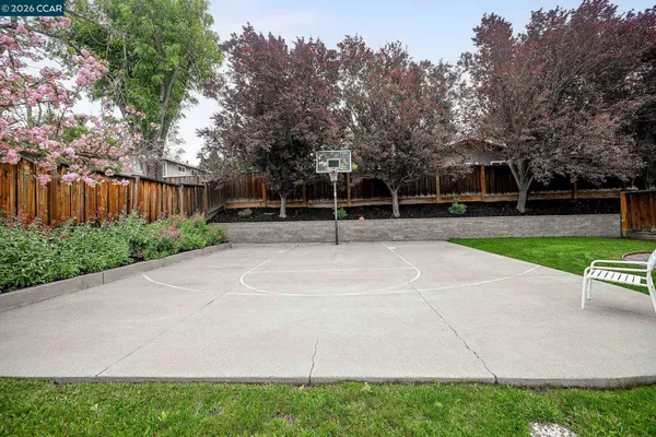 $1,950,000 | 11 Ambleside Court, Danville, CA 94526