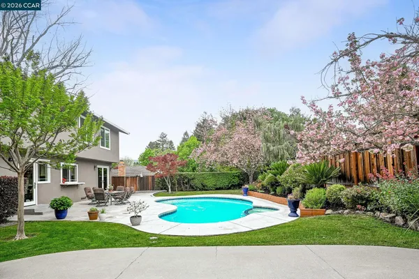 $1,950,000 | 11 Ambleside Court, Danville, CA 94526