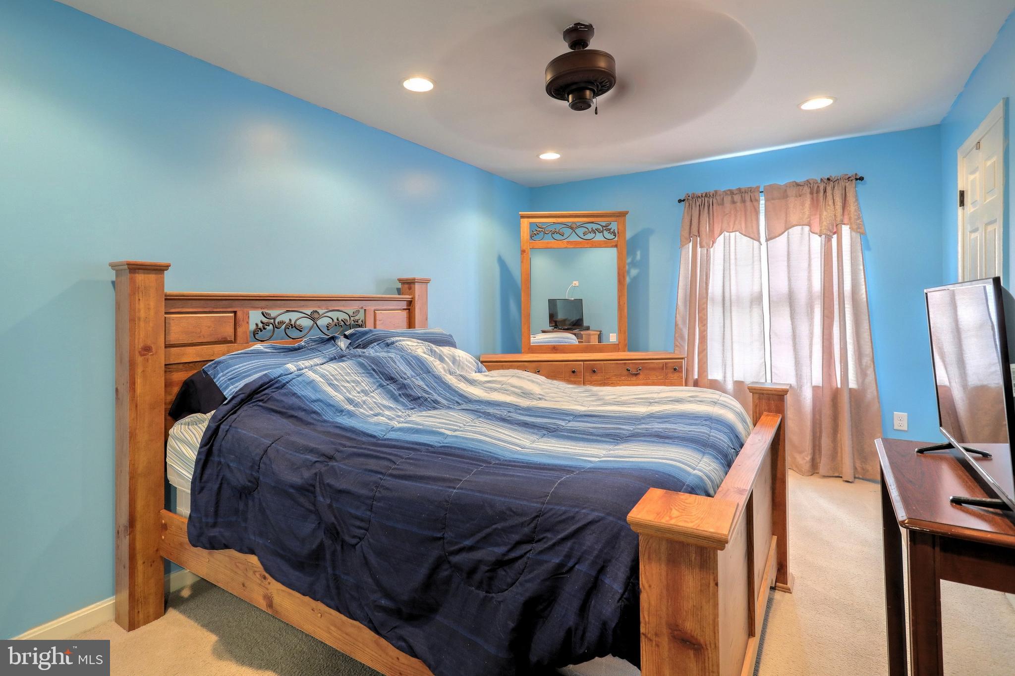 2823 Robin Road York, PA 17404 - Photo 17 of 22 Gallery Image 17