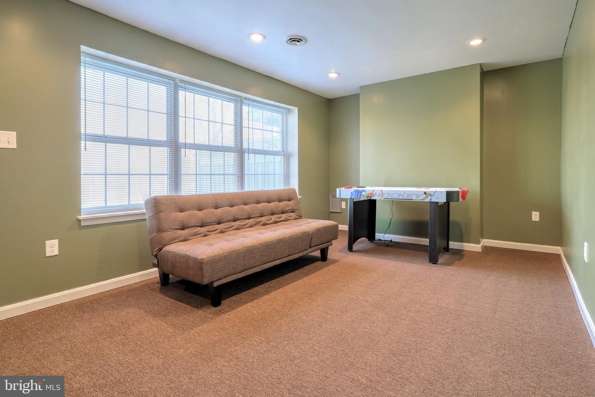 2823 Robin Road York, PA 17404 - Photo 21 of 22 Gallery Image 21