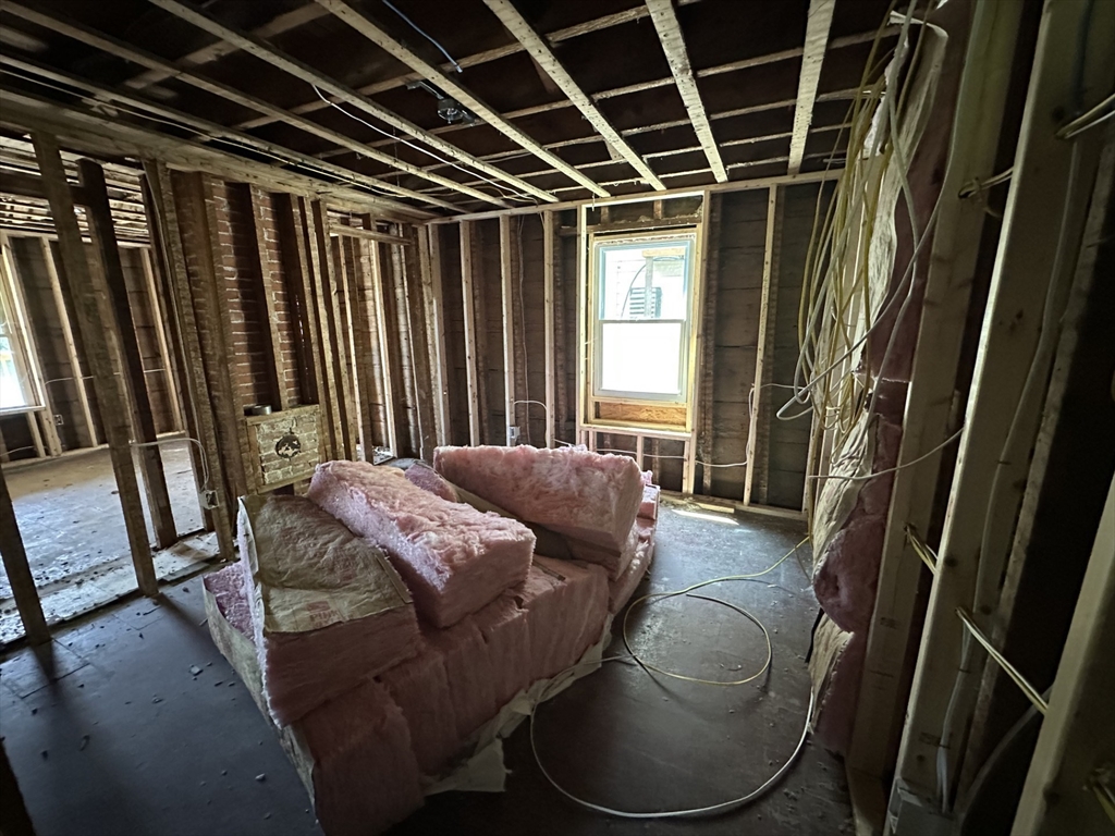 190 Grove Street Clinton, MA 01510 - Photo 9 of 21