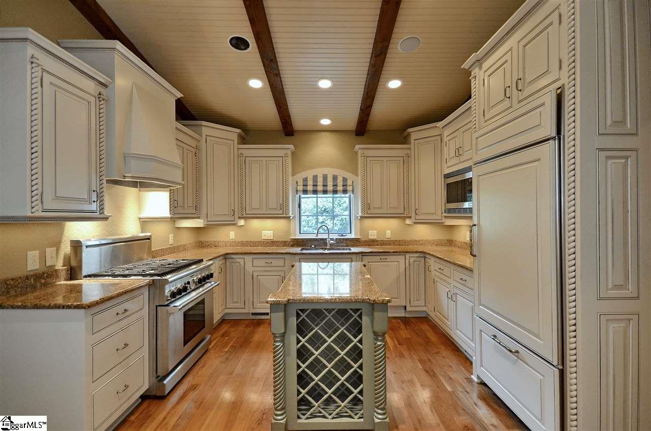 211 Knightsridge Road Travelers Rest, SC 29690 - Photo 4 of 18 Gallery Image 4