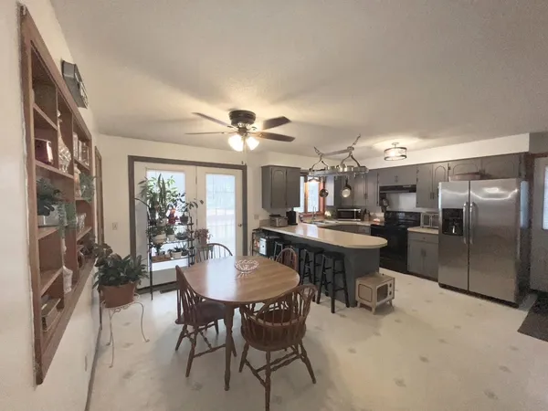 $399,990 | 2016 Hinman Settler Road, Derby, VT 05855