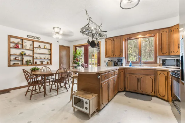 $399,990 | 2016 Hinman Settler Road, Newport, VT 05855