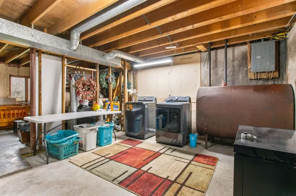 $399,990 | 2016 Hinman Settler Road, Derby, VT 05855