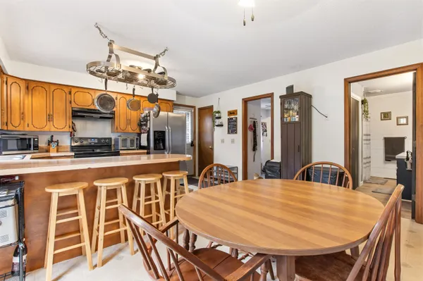 $399,990 | 2016 Hinman Settler Road, Derby, VT 05855