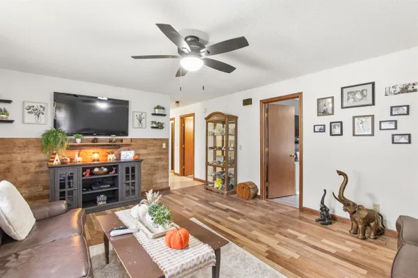 $399,990 | 2016 Hinman Settler Road, Derby, VT 05855