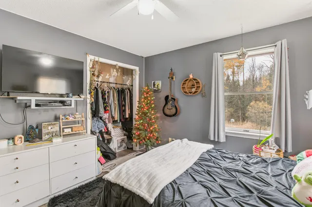 $399,990 | 2016 Hinman Settler Road, Newport, VT 05855