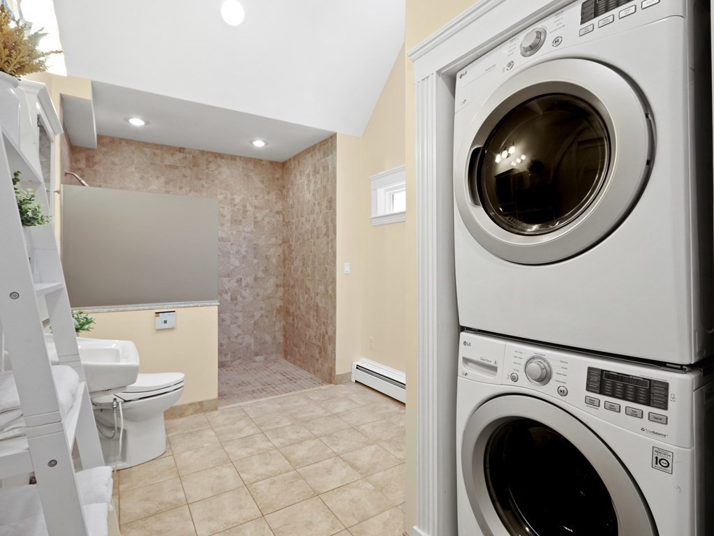 52 Bennett Street Boston, MA 02135 - Photo 12 of 33