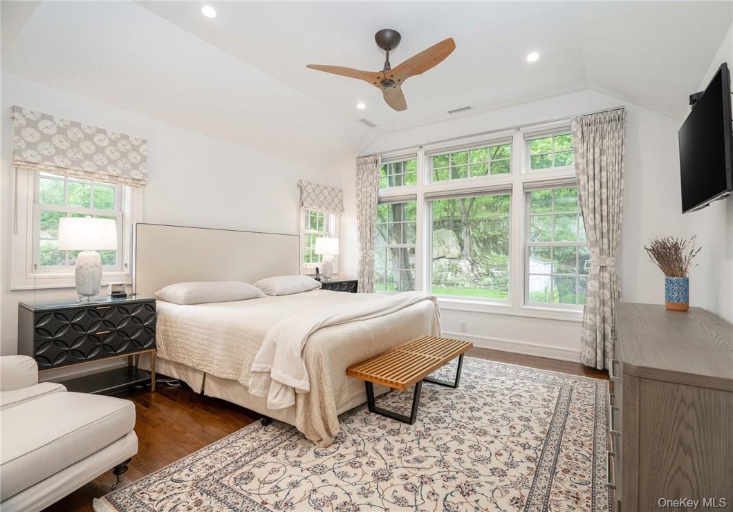 10 Loewen Court Rye, NY 10580 - Photo 17 of 35