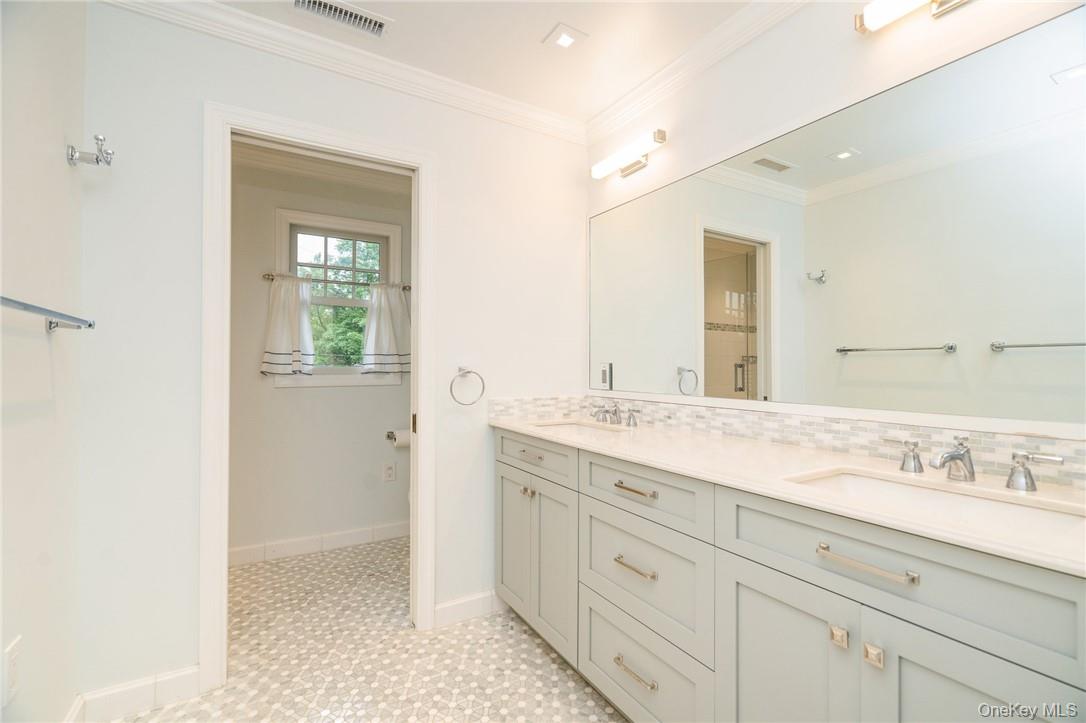 10 Loewen Court Rye, NY 10580 - Photo 24 of 35