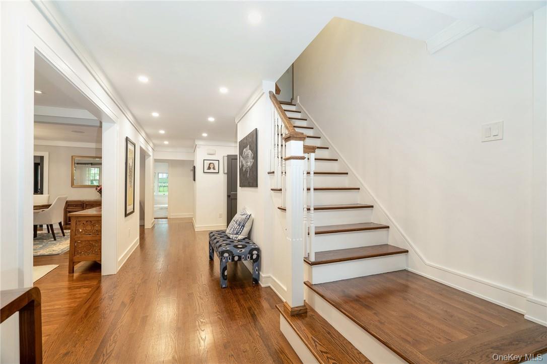 10 Loewen Court Rye, NY 10580 - Photo 5 of 35