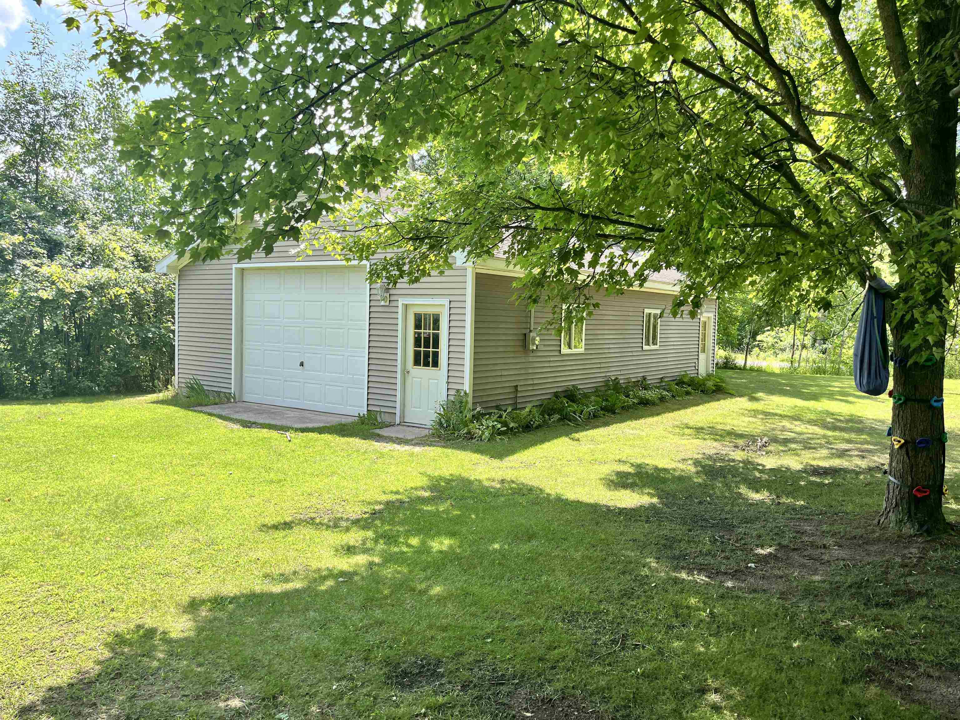 450 North Bay-Mid County Line Road Linwood, MI 48634 - Photo 2 of 33