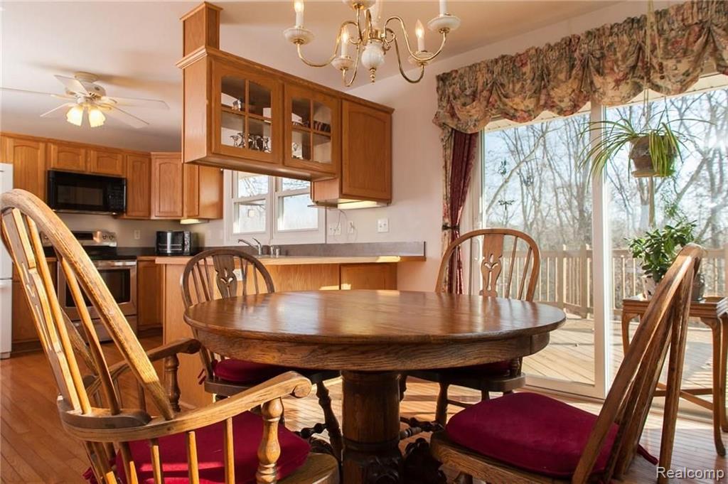13473 South Horrell Road Fenton, MI 48430 - Photo 18 of 38