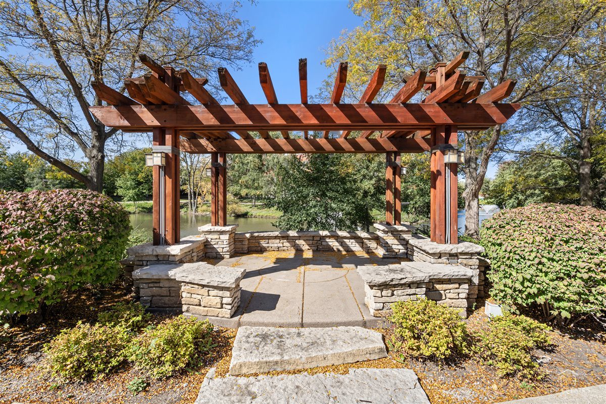 860 Weidner Road, Unit 406 Buffalo Grove, IL 60089 - Photo 23 of 25 Gallery Image 23