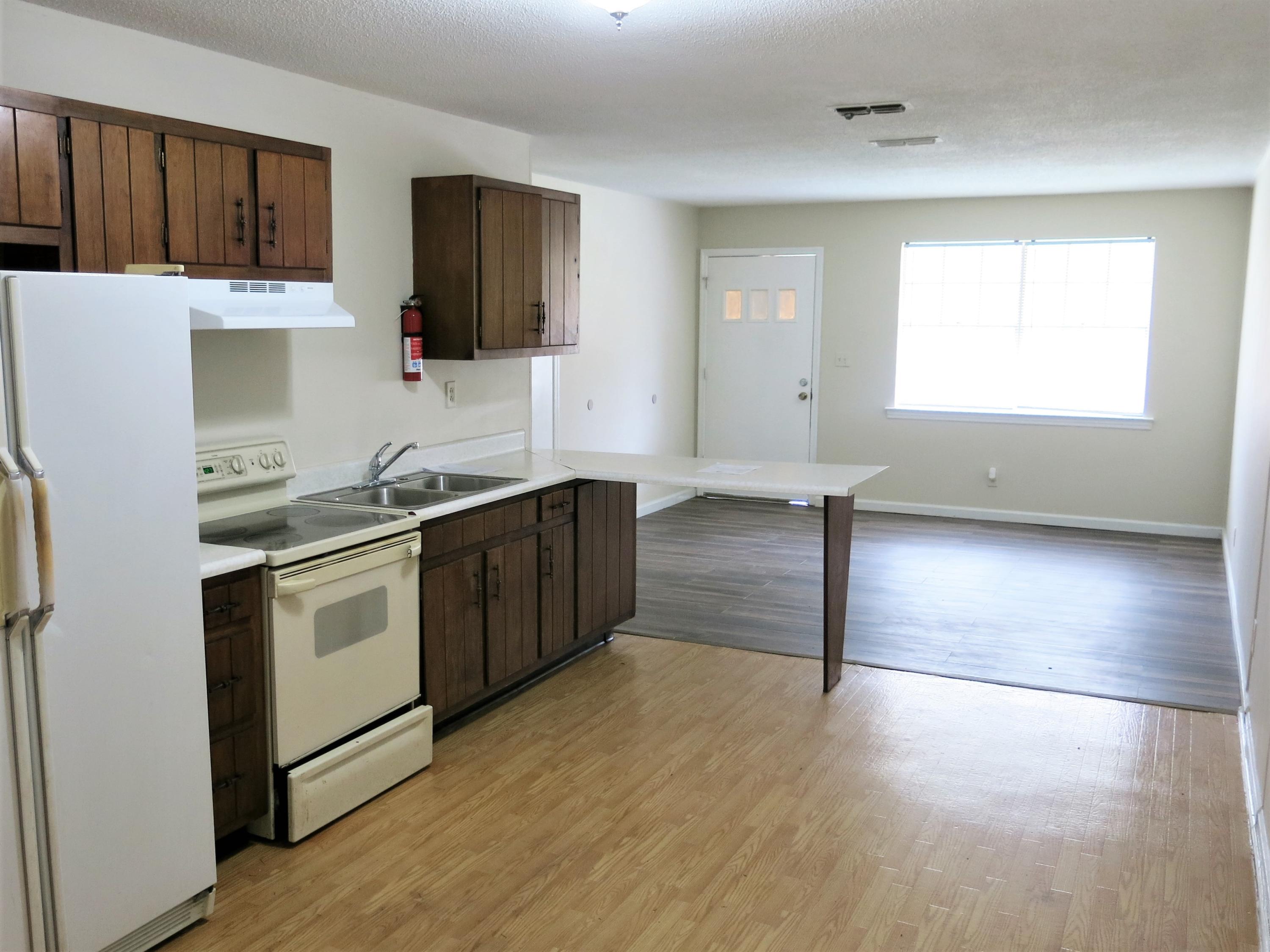 3866 Youngstown Road Chattanooga, TN 37406 - Photo 3 of 8 Kitchen - B