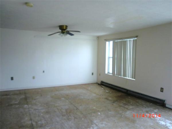 20 Knox Street, Unit 44 Lawrence, MA 01841 - Photo 4 of 14