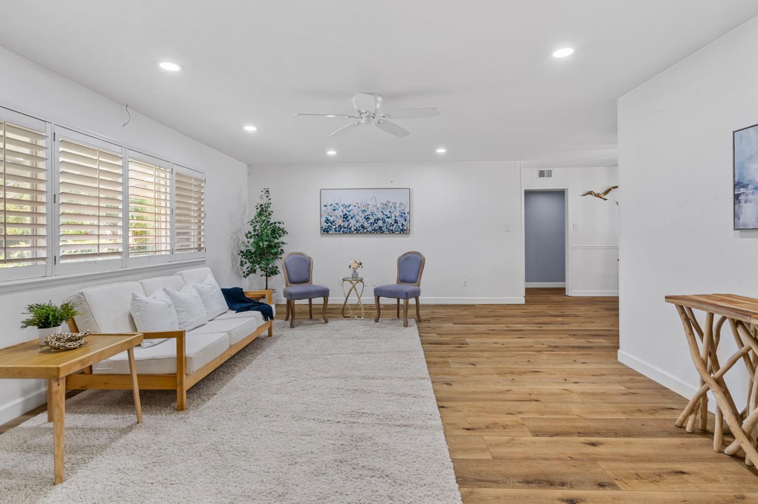 2433 Broadridge Way Stockton, CA 95209 - Photo 12 of 67