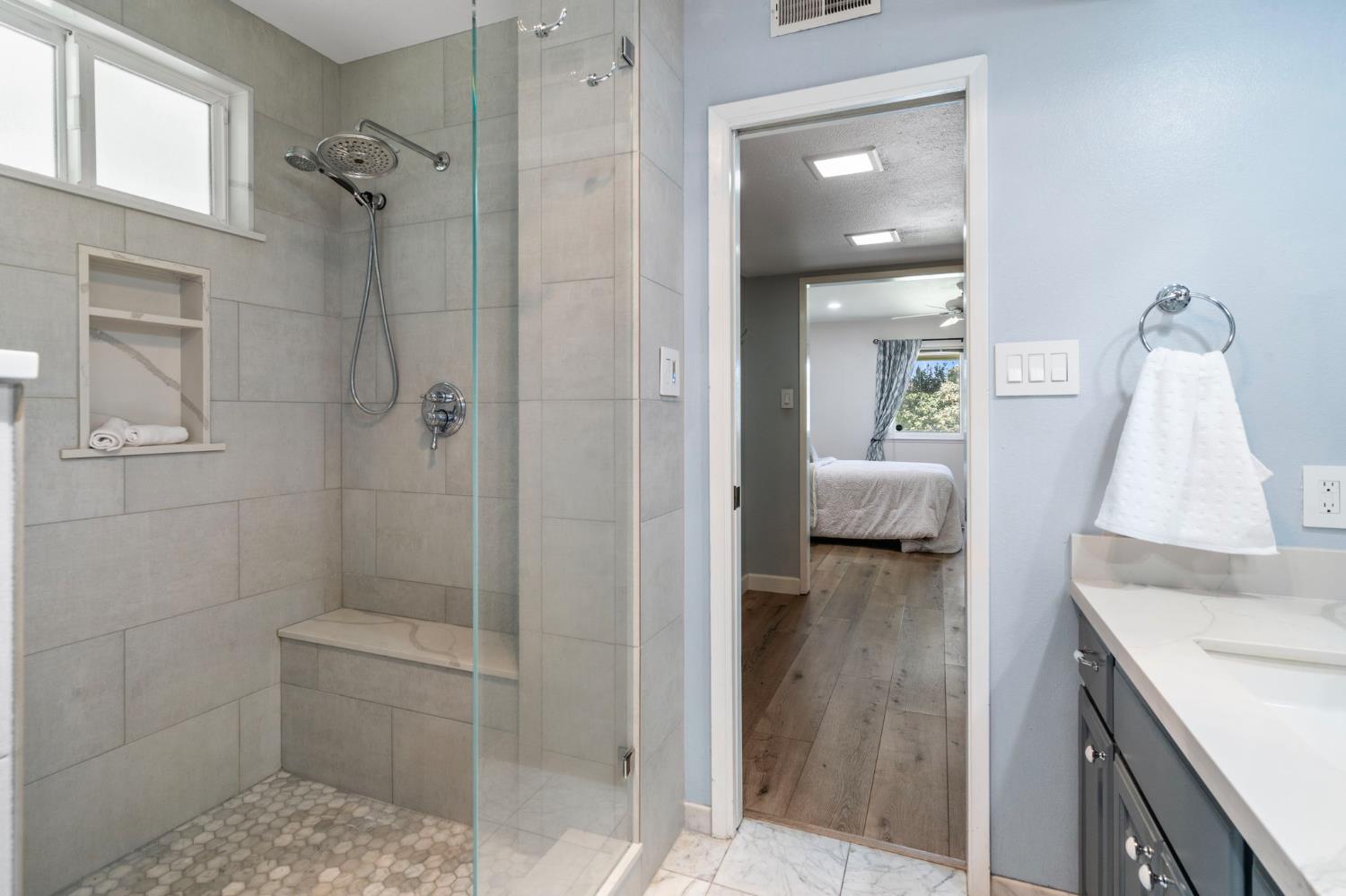 2433 Broadridge Way Stockton, CA 95209 - Photo 23 of 67