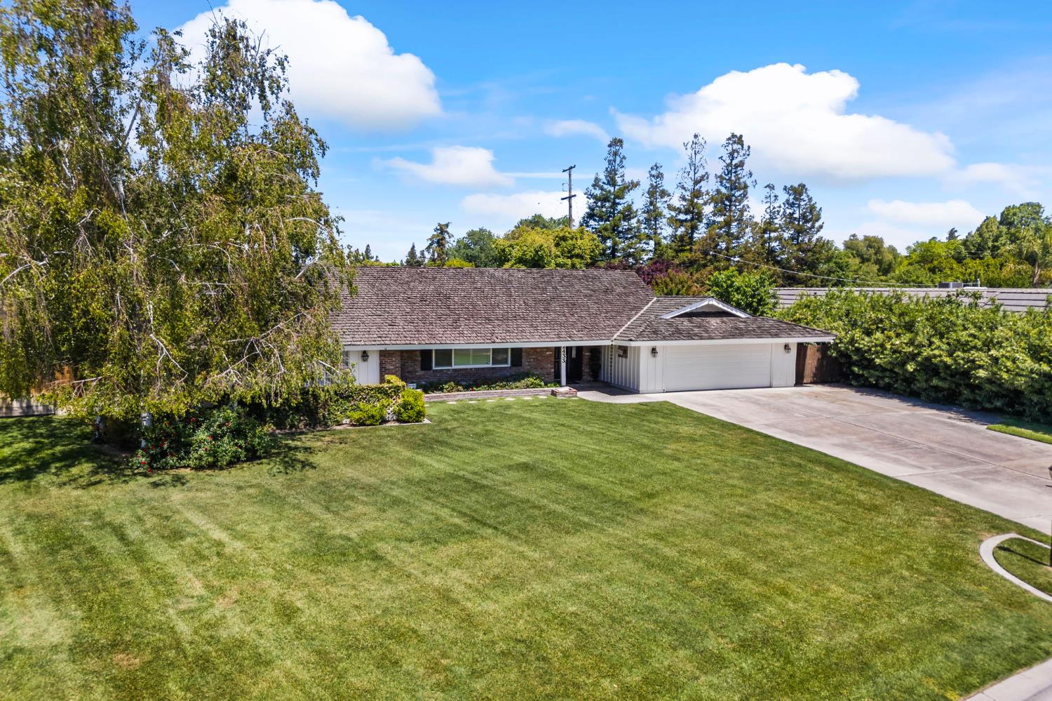 2433 Broadridge Way Stockton, CA 95209 - Photo 56 of 67 an aerial view of a house