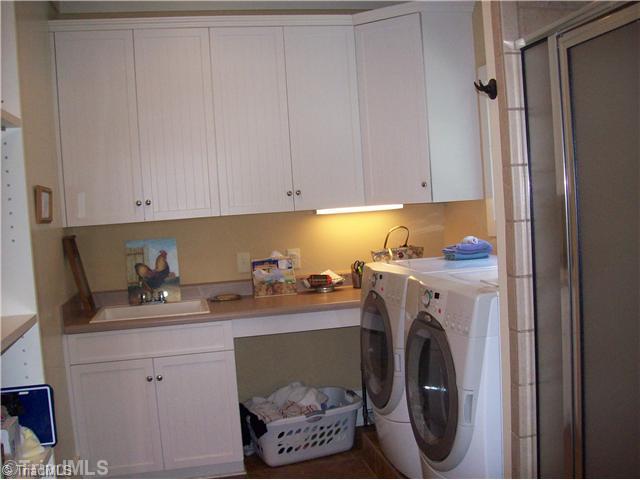3225 Stillwell Road Summerfield, NC 27358 - Photo 14 of 16 Laundry Room.