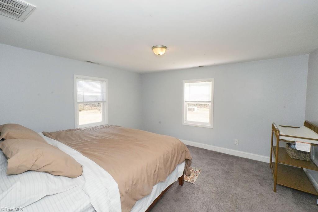 818 Candy Creek Road Reidsville, NC 27320 - Photo 7 of 22 Primary bedroom