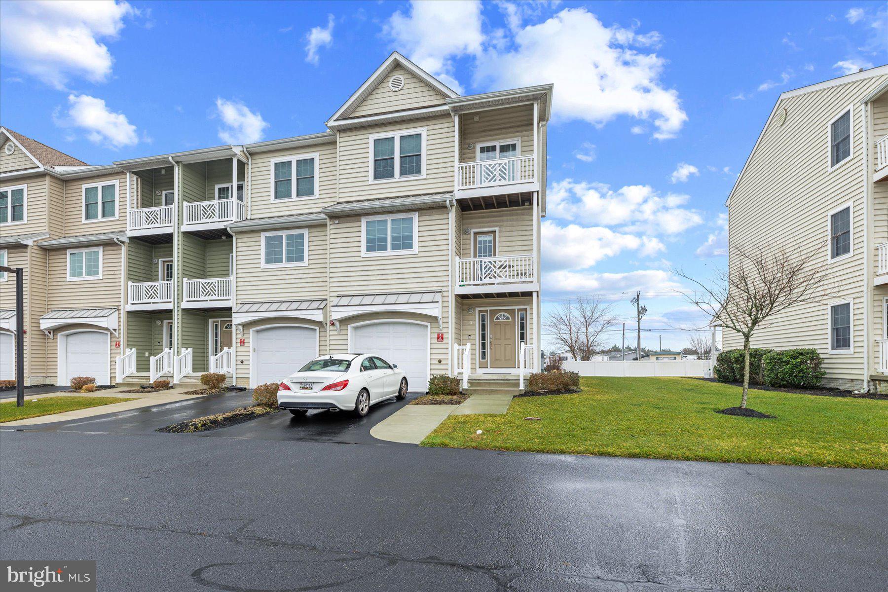 9823 Golf Course Road, Unit 23 Ocean City, MD 21842 - Photo 36 of 44