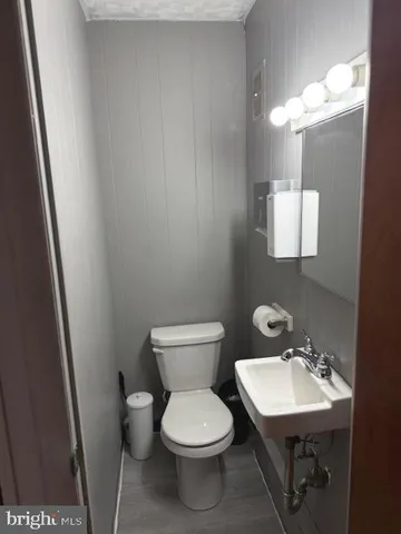 $650,000 | 1908 East Passyunk Avenue, Philadelphia, PA 19148