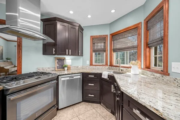 $339,900 | 2405 23rd Avenue A, Moline, IL 61265