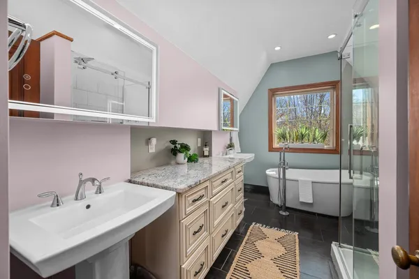$339,900 | 2405 23rd Avenue A, Moline, IL 61265