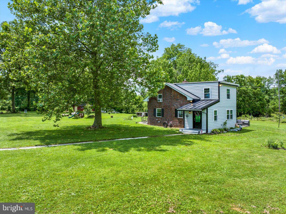 242 Snyder Road Oley, PA 19547 - Photo 3 of 45 Gallery Image 3