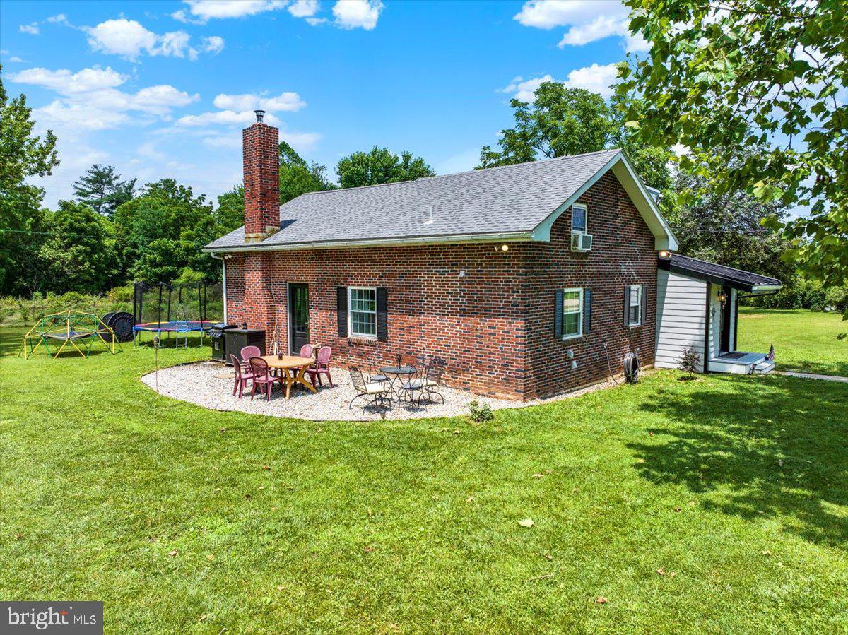 242 Snyder Road Oley, PA 19547 - Photo 9 of 45 Gallery Image 9