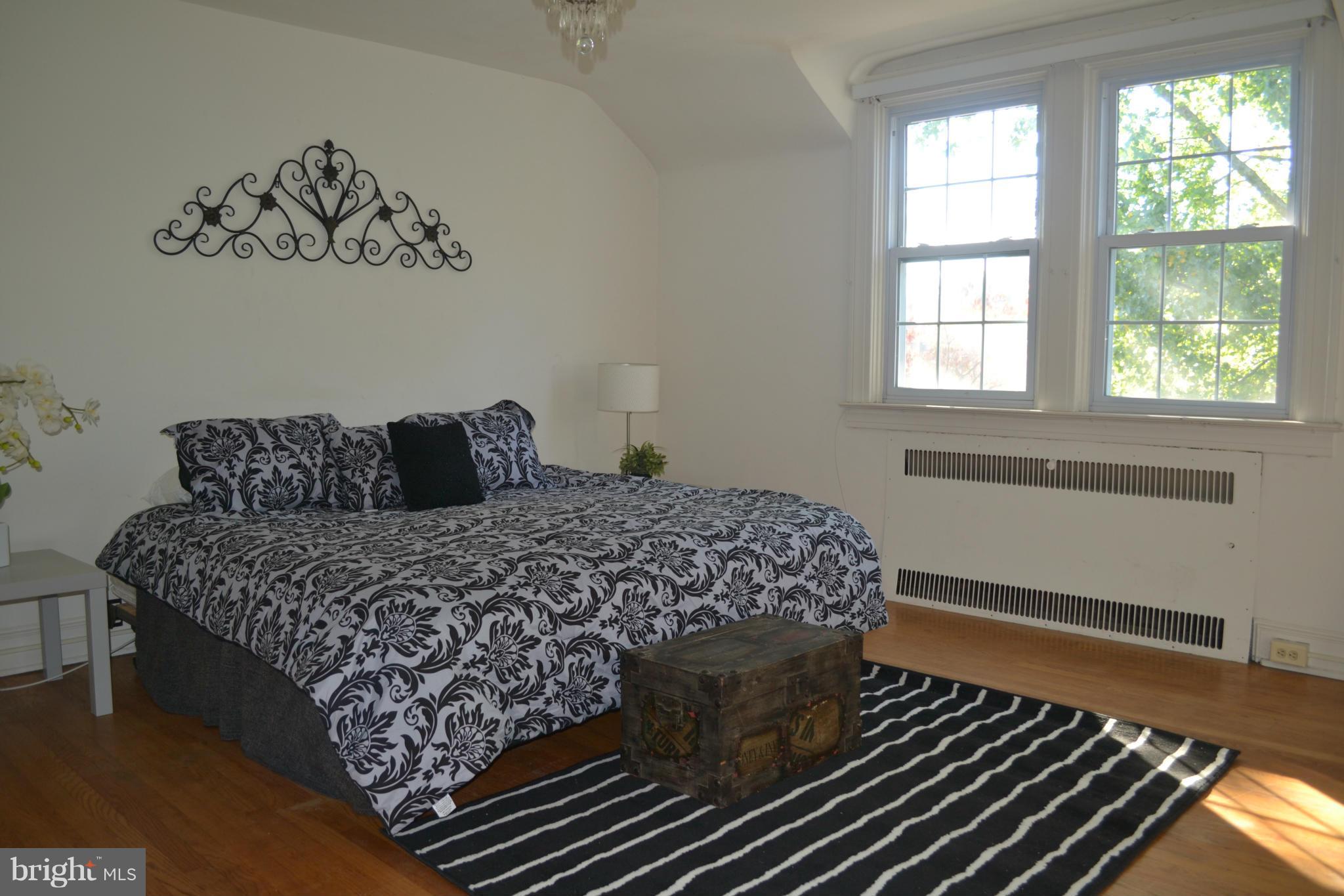 422 Hopkins Road Baltimore, MD 21212 - Photo 11 of 24 Bedroom (Master)