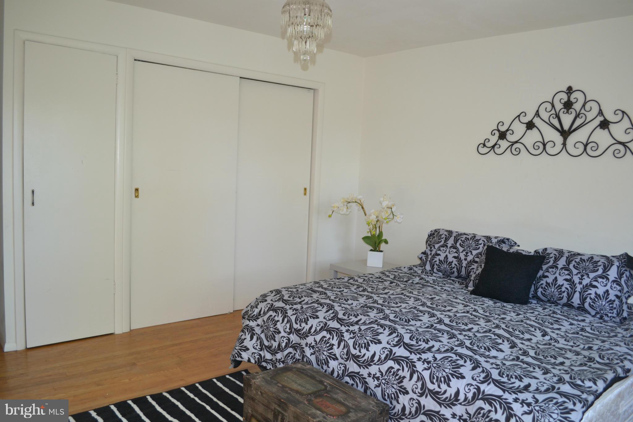 422 Hopkins Road Baltimore, MD 21212 - Photo 12 of 24 Bedroom (Master)
