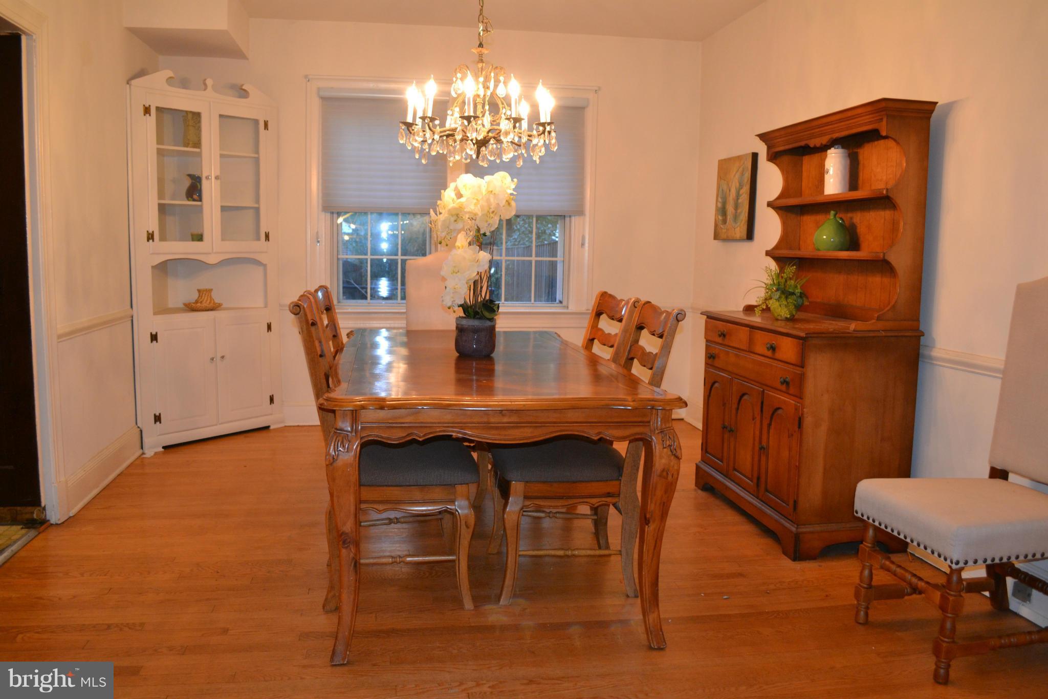 422 Hopkins Road Baltimore, MD 21212 - Photo 6 of 24 Dining Room
