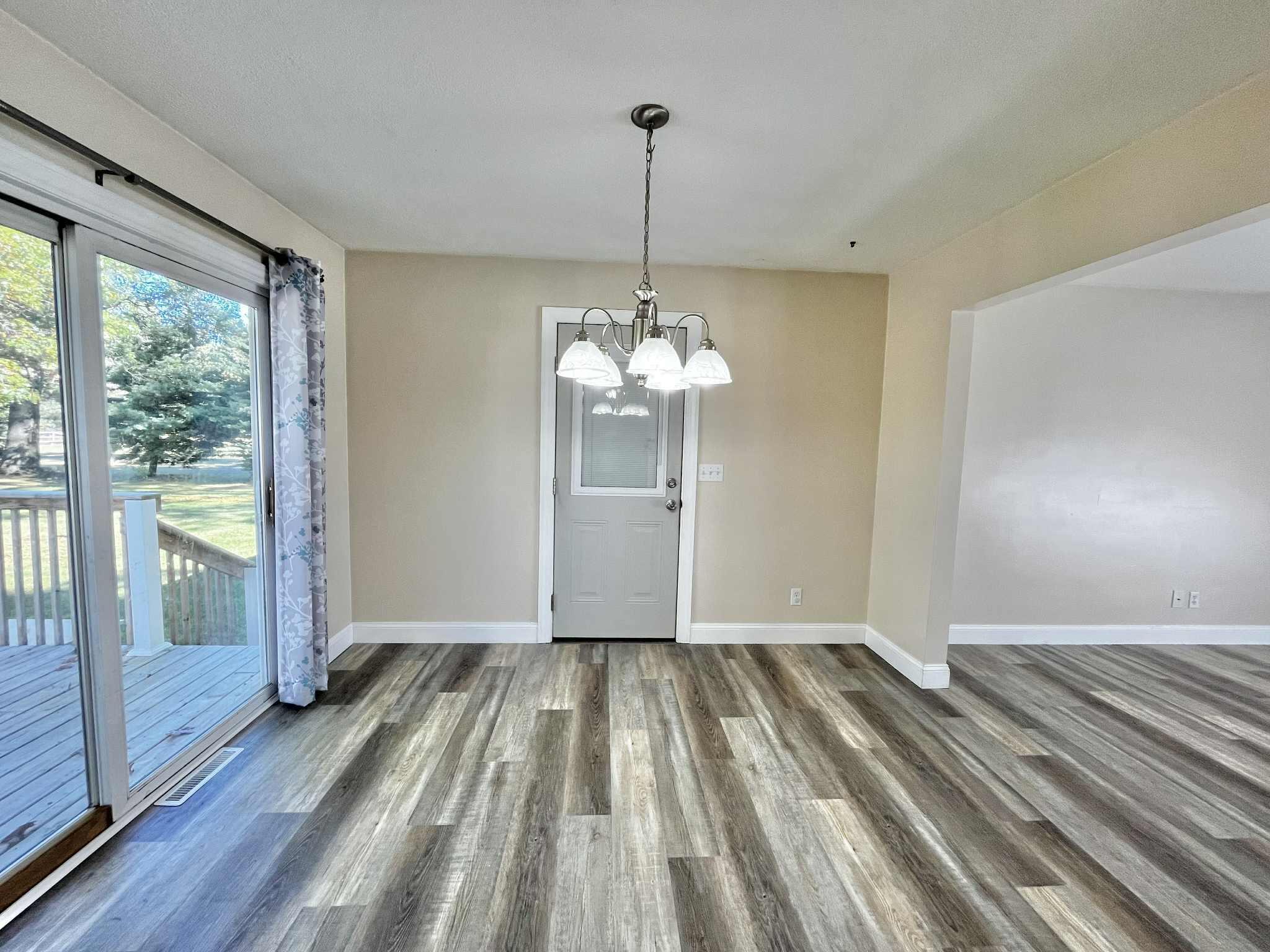 4228 Hall Road Muskegon, MI 49442 - Photo 8 of 39 8c1b3891-a909-4197-96c4-bb8162a5c0bc