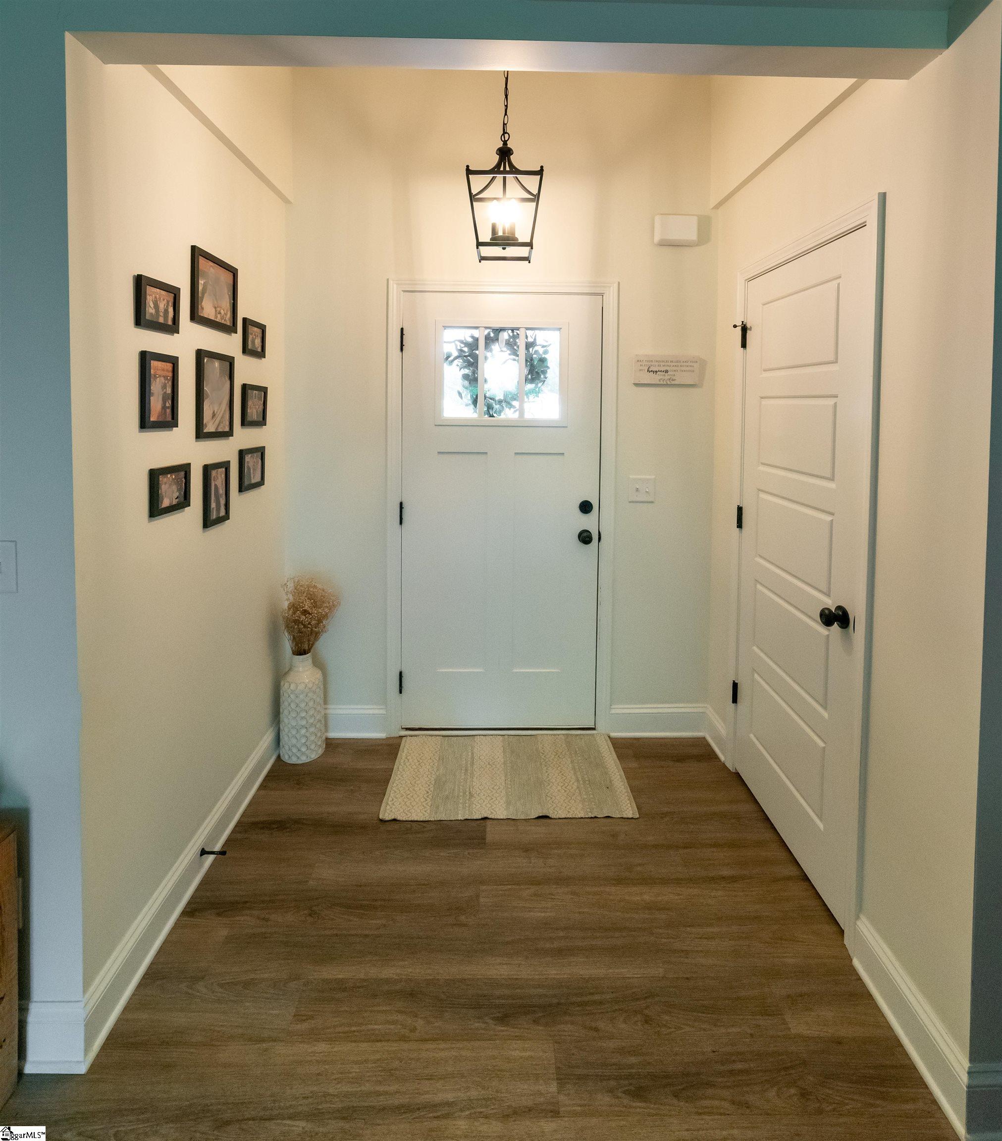 148 Hurst Avenue Anderson, SC 29625 - Photo 4 of 29