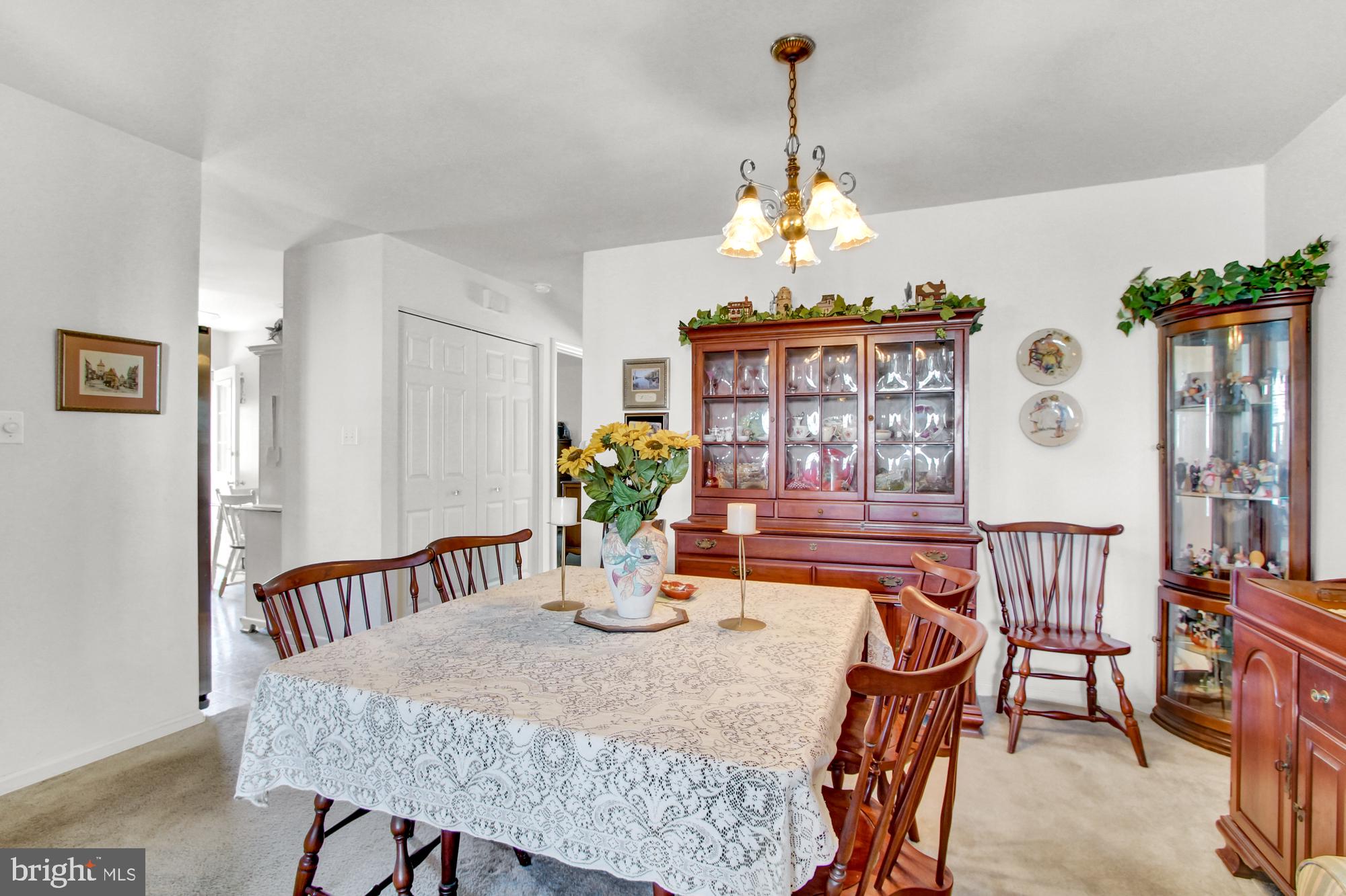 642 Kyle Road York, PA 17404 - Photo 6 of 27 Gallery Image 6
