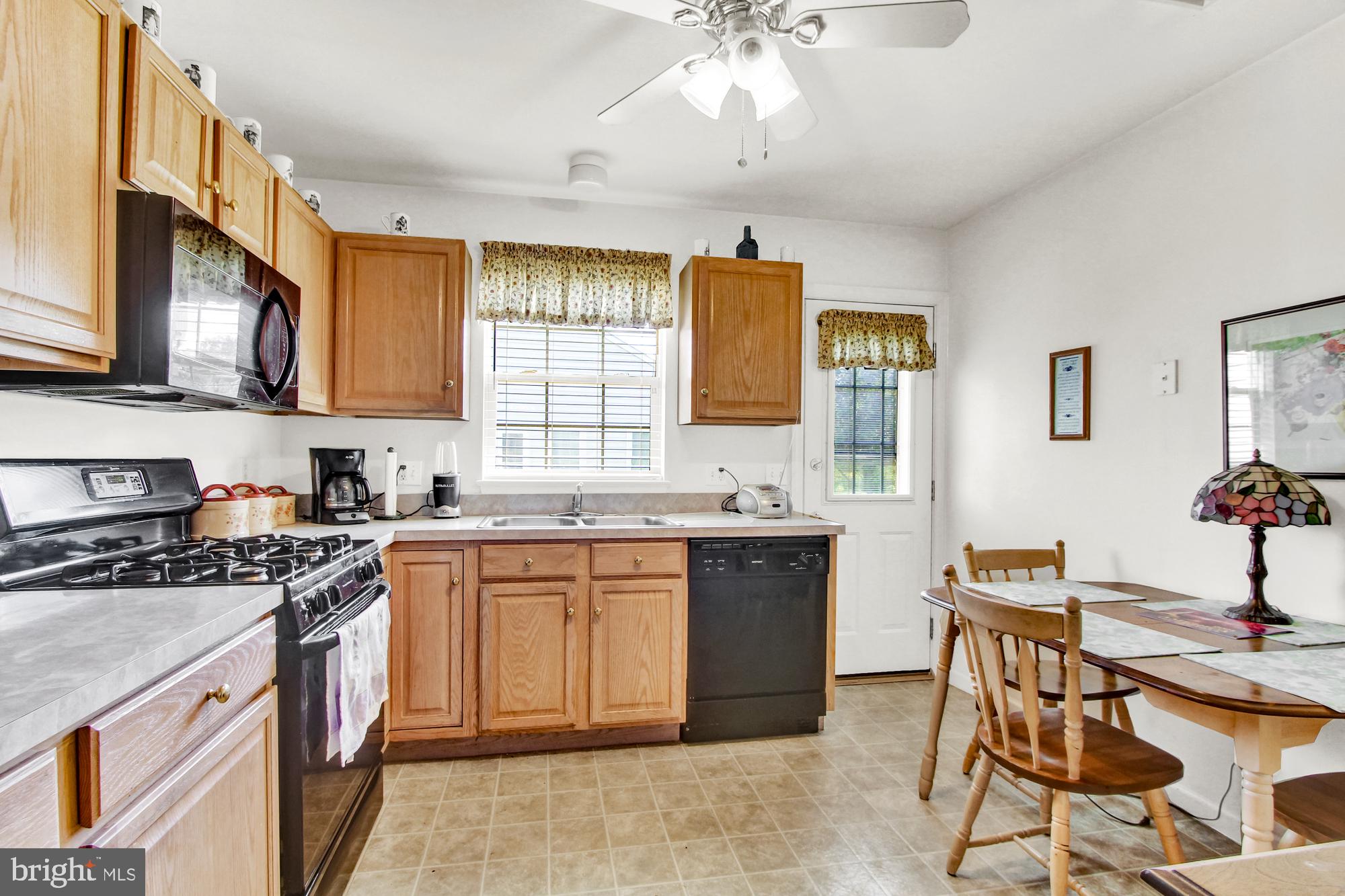 642 Kyle Road York, PA 17404 - Photo 9 of 27 Gallery Image 9