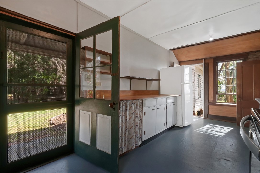 14009 Highway 99 Darien, GA 31305 - Photo 13 of 52 Kitchen