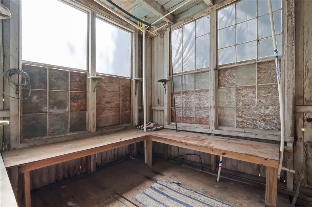14009 Highway 99 Darien, GA 31305 - Photo 15 of 52 Small atrium on the front porch facing the marsh