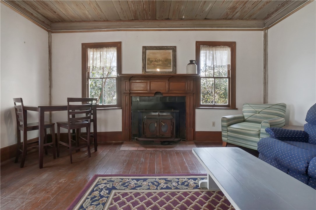 14009 Highway 99 Darien, GA 31305 - Photo 9 of 52 Living Room w/ fireplace