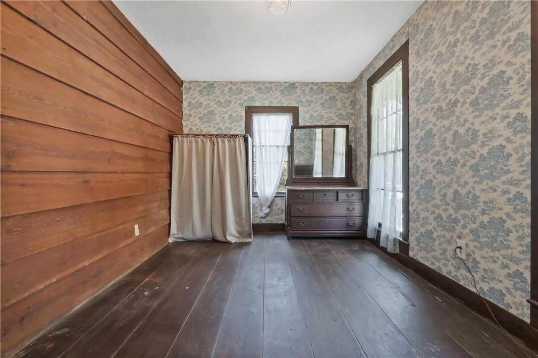 14009 Highway 99 Darien, GA 31305 - Photo 10 of 52 Room off of foyer