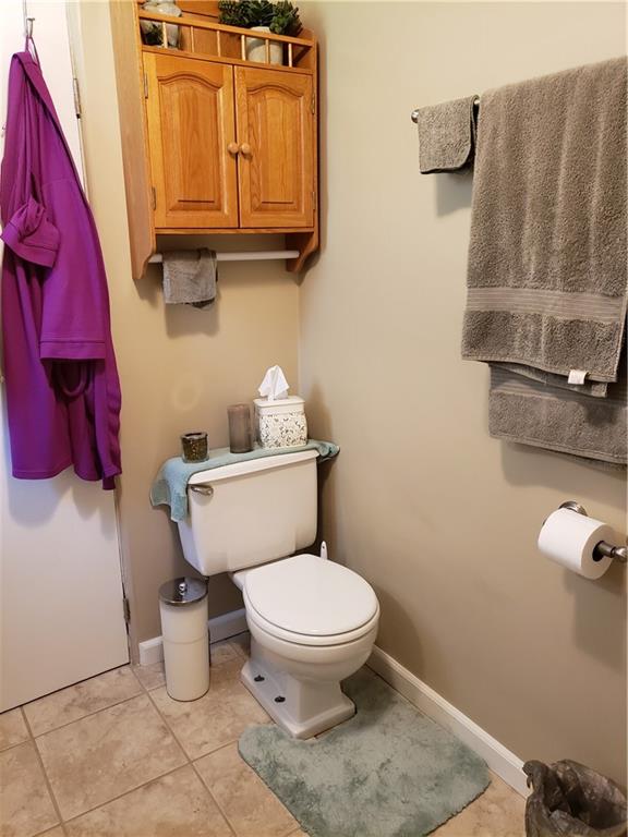 1033 Lessing Street Pittsburgh, PA 15220 - Photo 7 of 12 Gallery Image 7