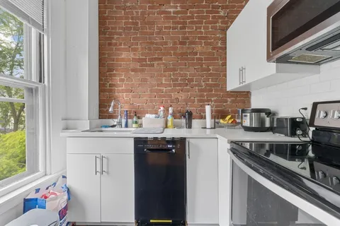 $2,395,000 | 407 A Broadway, Cambridge, MA 02138